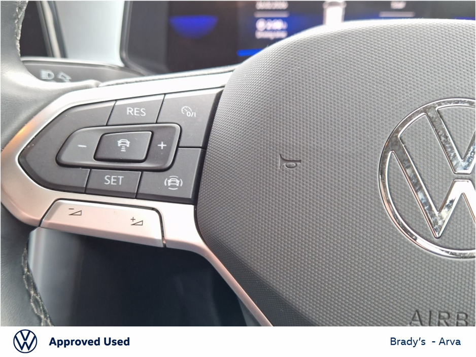 2023 Volkswagen T-Roc - image 19