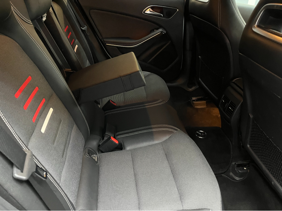 2016 Mercedes-Benz A Class €15950! 2016 MERCEDES-BENZ A180 1.6 AUTOMATIC / CRUISE CONTROL / REVERSE CAMERA / ELECTRIC MEMORY & HEATED SEATS €15,950