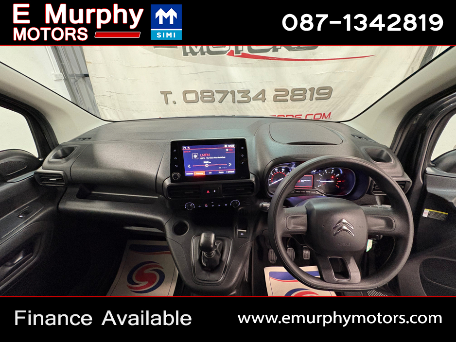 2023 Citroen Berlingo - image 13