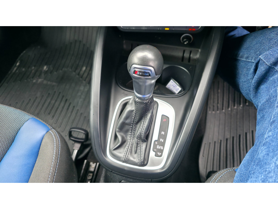 2017 Audi A1 - image 20