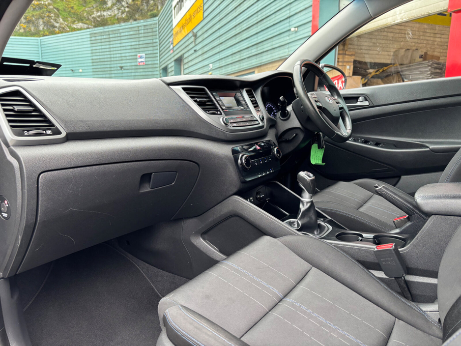 2017 Hyundai Tucson - image 11