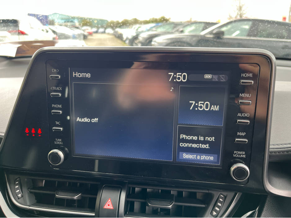 2020 Toyota C-HR - image 16