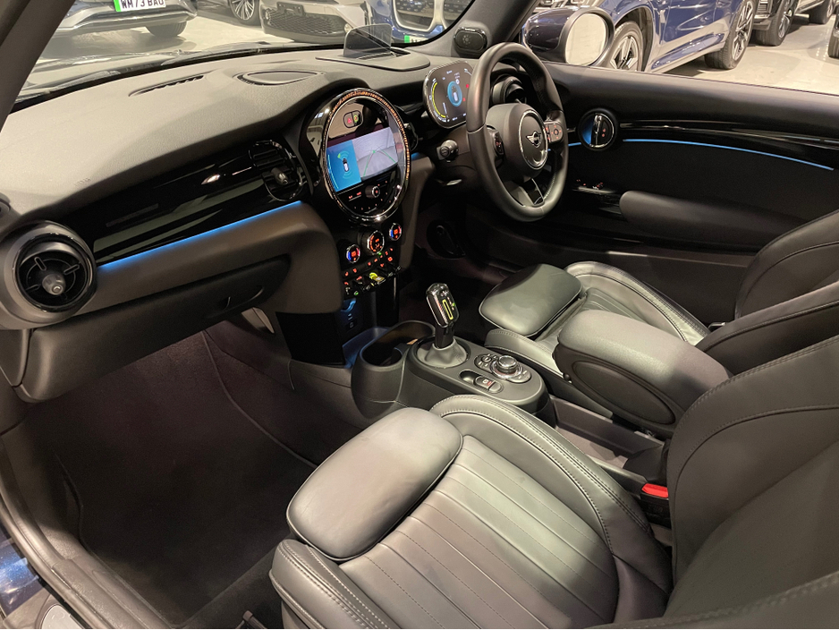 2023 MINI Cooper S - image 15