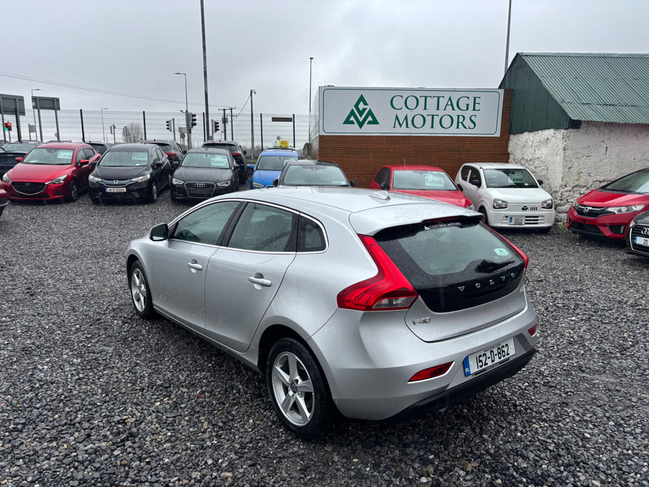 2015 Volvo V40 1.6 D2 (115hp) SE Leather €8,950
