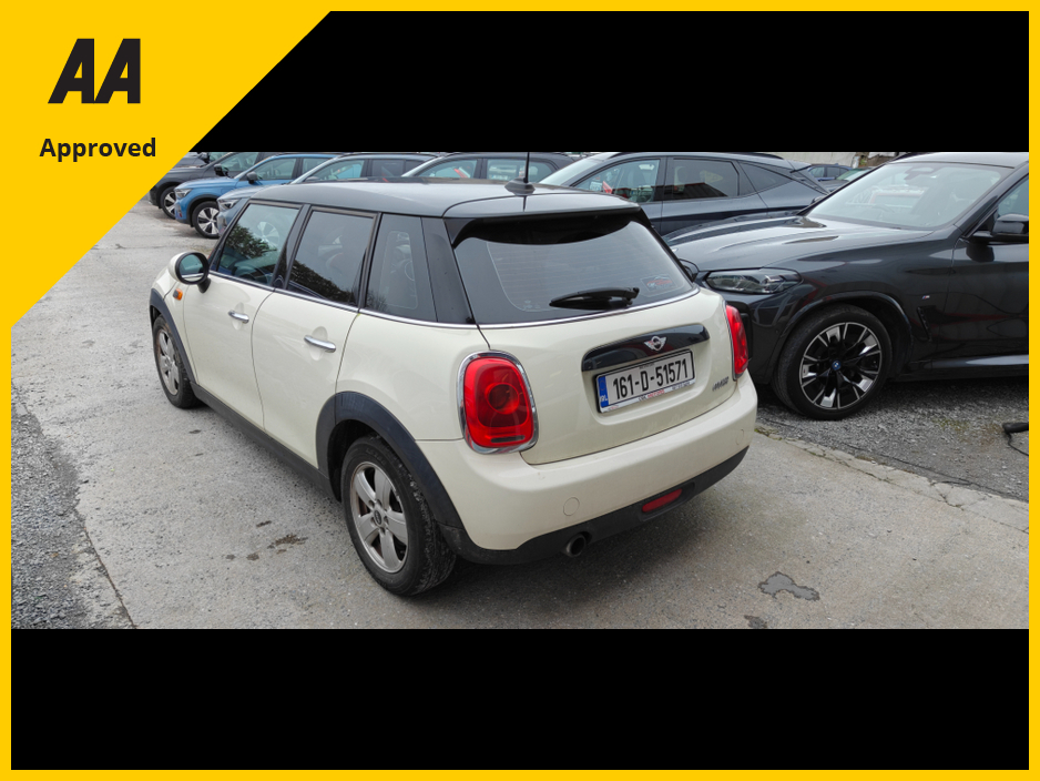 2016 MINI Hatch 2016 1.5 Petrol 5DR COOPER €10,950