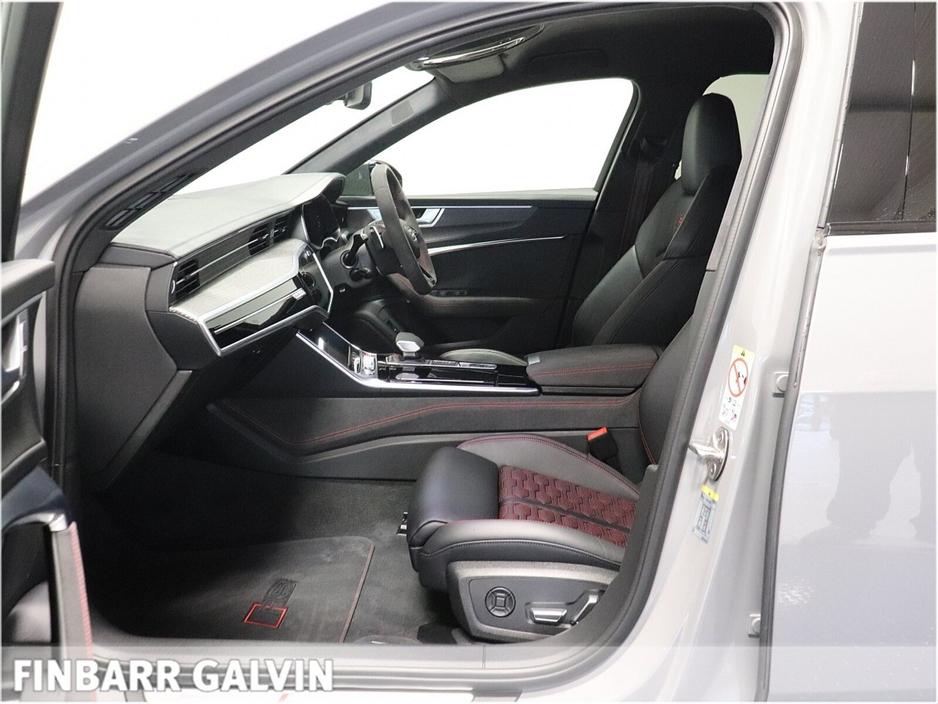 2024 Audi RS6 - image 10