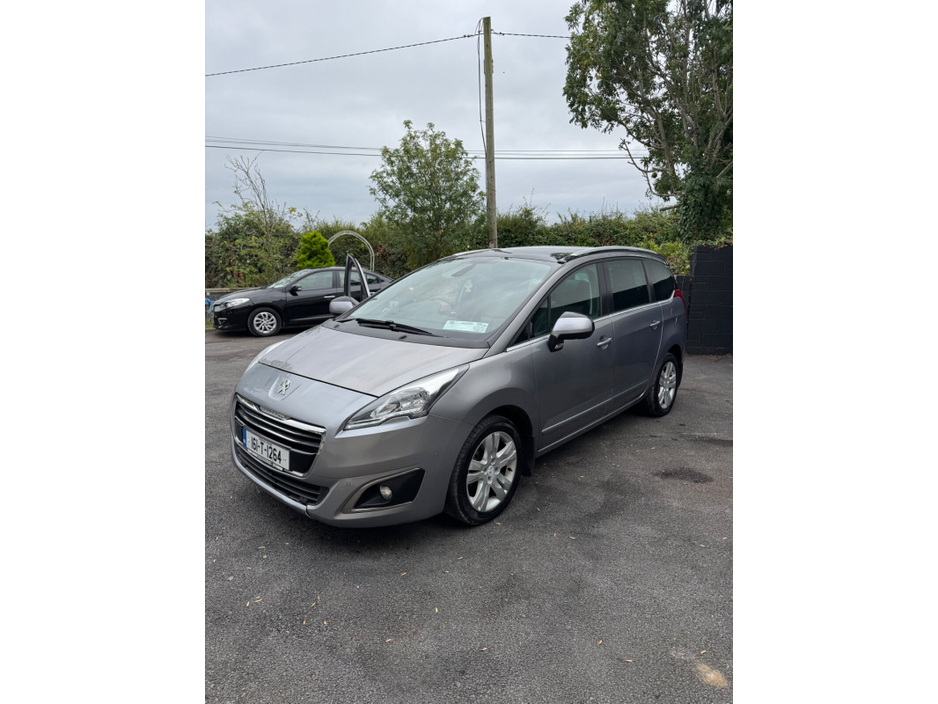 2016 Peugeot 5008 1.6 Blue Hdi 120 Family €6,450