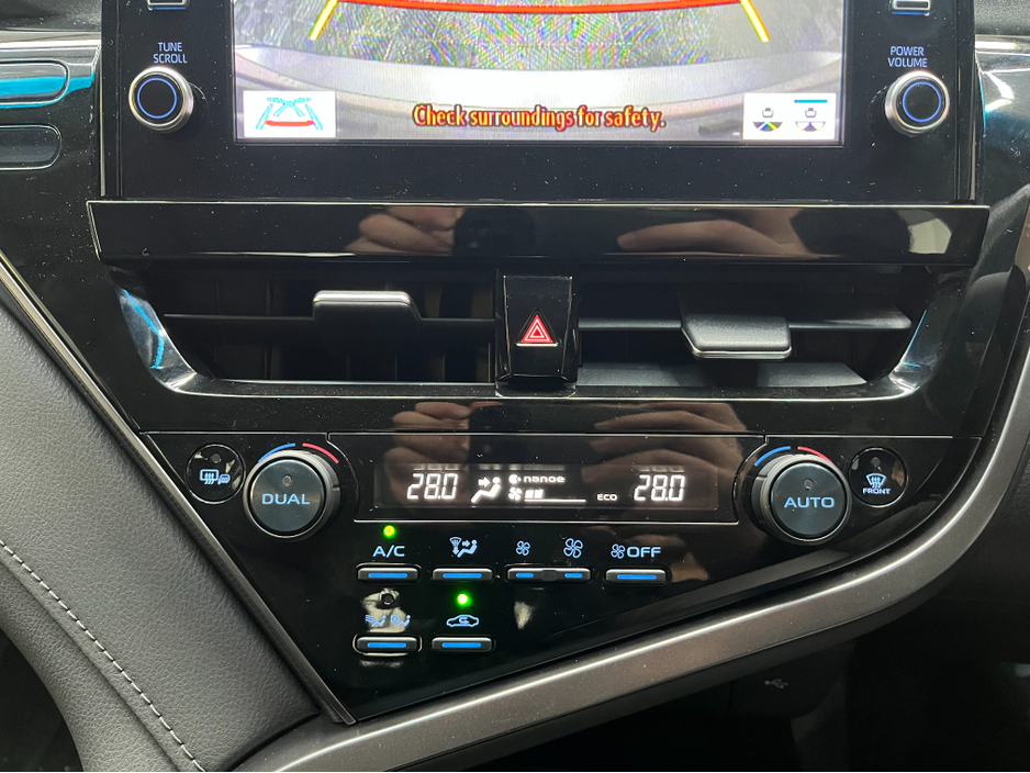 2022 Toyota Camry - image 20