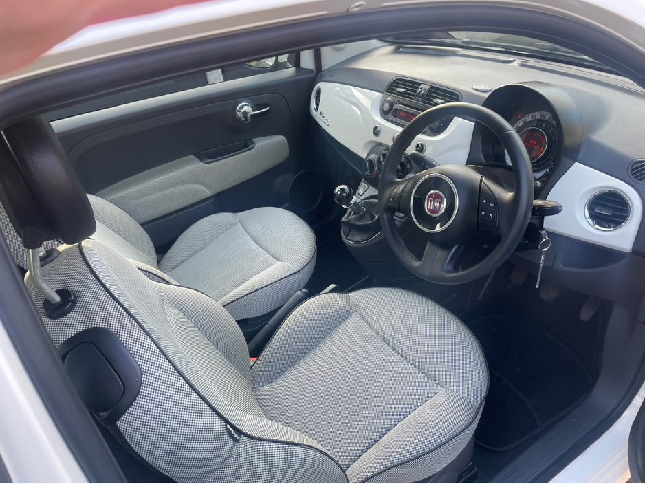 2011 Fiat 500 - image 14