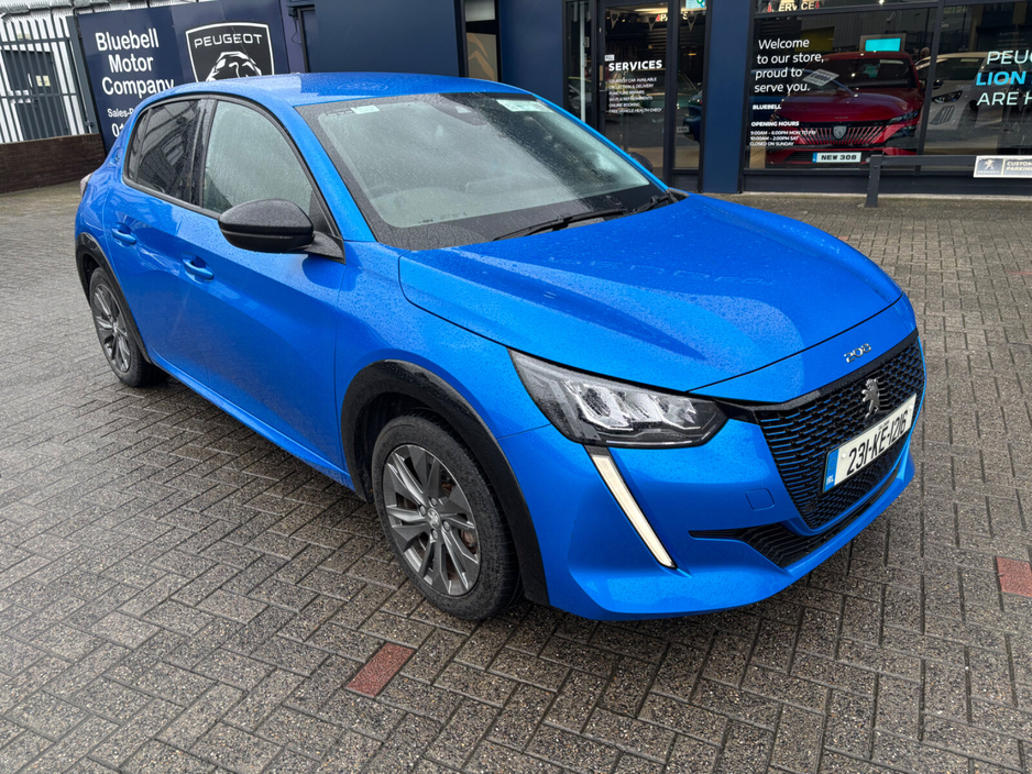 2023 Peugeot 208 Electric 136bhp (50 kWh) Allure Pack €18,950