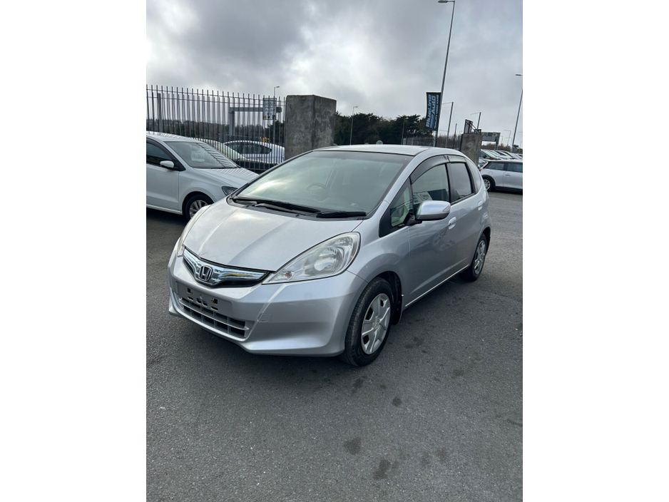 2012 Honda Fit - image 2