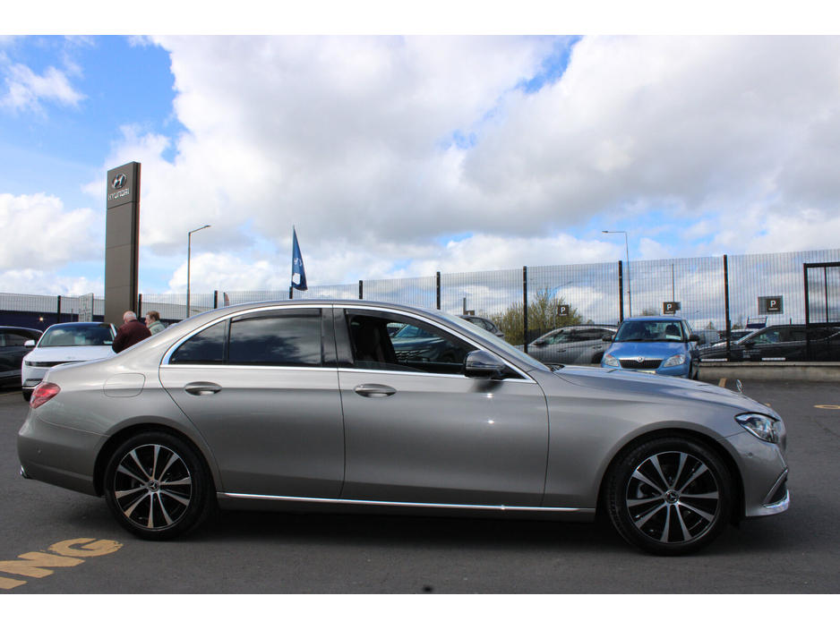 2022 Mercedes-Benz E Class - image 6