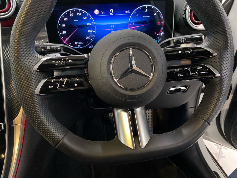 2025 Mercedes-Benz GLC Class - image 19