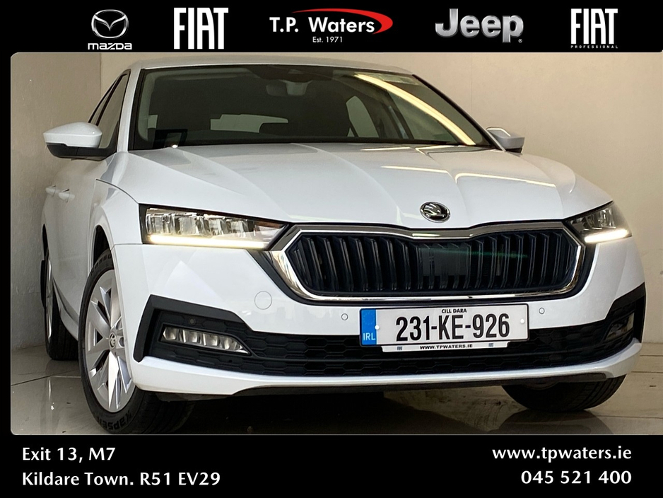 2023 Skoda Octavia - image 3