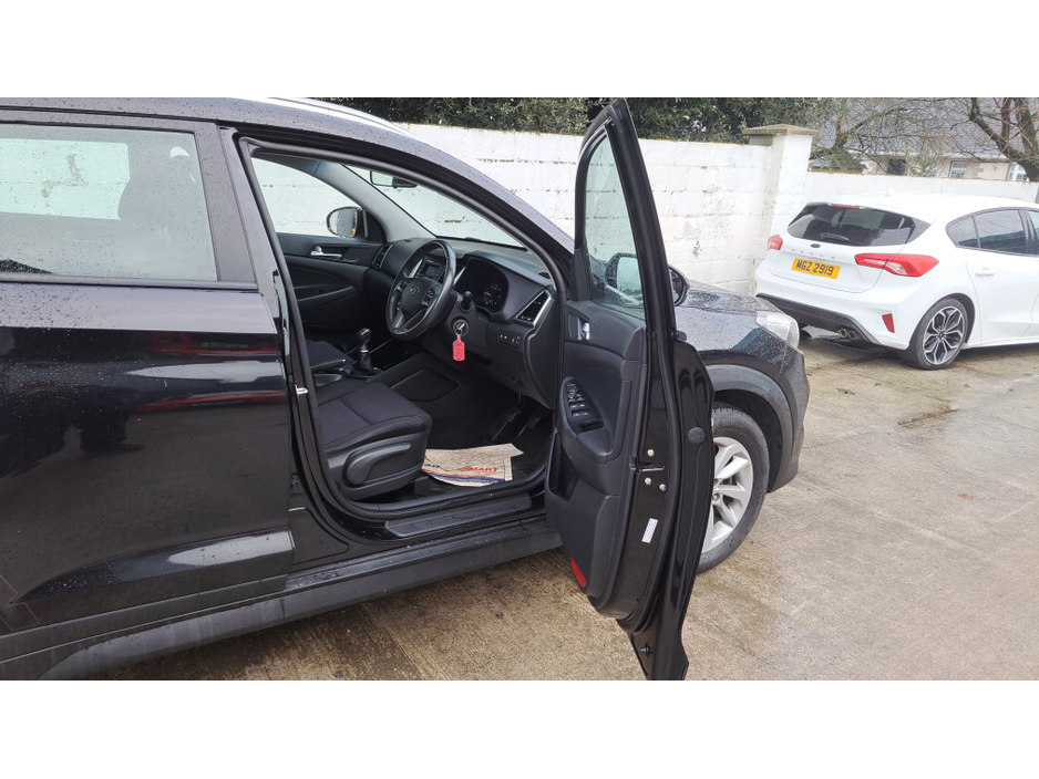 2017 Hyundai Tucson SE BLUE DRIVE 2WD CRDI €13,000
