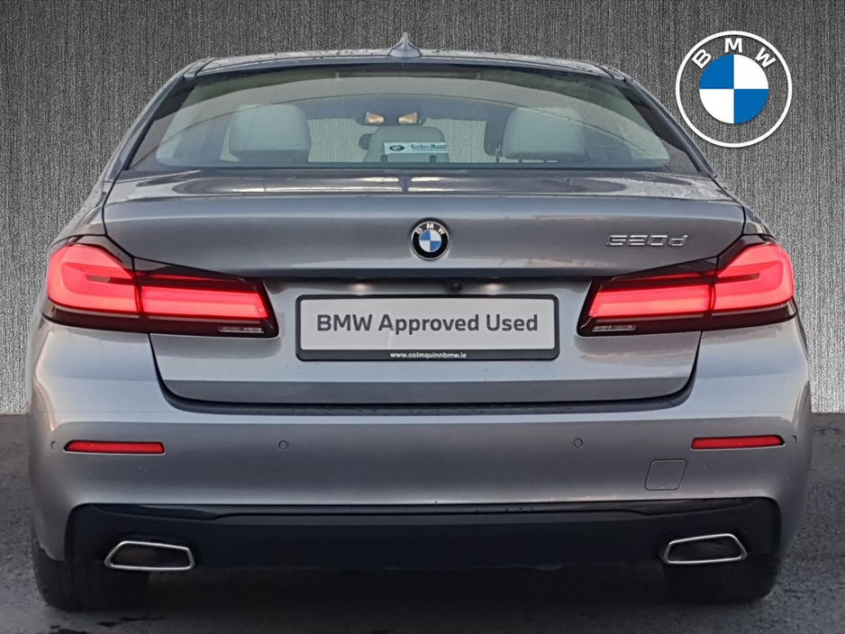 2021 BMW 5 Series - image 14