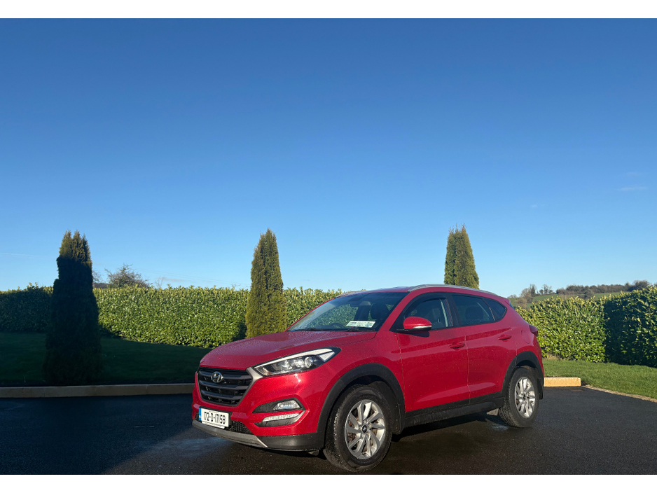 2017 Hyundai Tucson - image 2