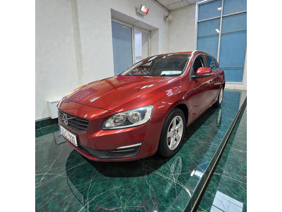 2016 Volvo V60 D4 (190hp) SE +Leather €10,888