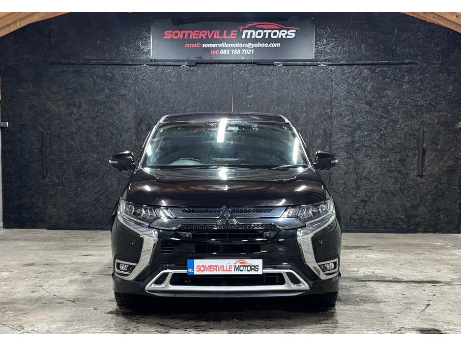 2019 Mitsubishi Outlander Petrol Hybrid €21,999