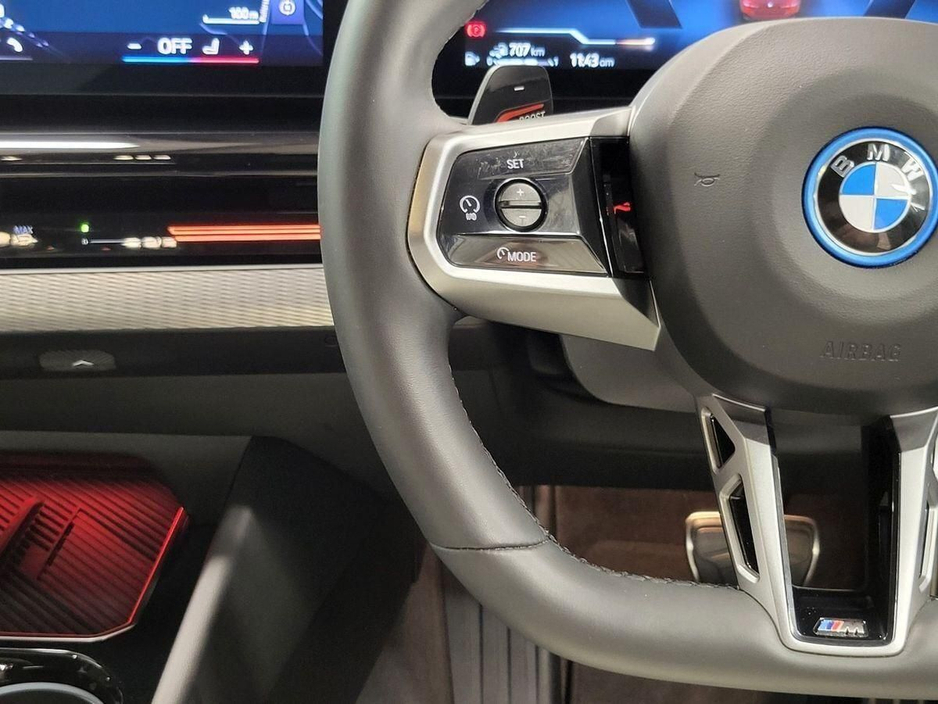 2024 BMW 5 Series 530e M Sport Saloon €58,975