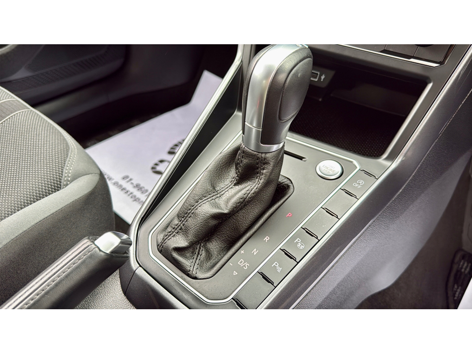 2019 Volkswagen Polo HIGHLINE 1.0TSI *15,000KMS* AUTO / HUGE SPEC €17,900