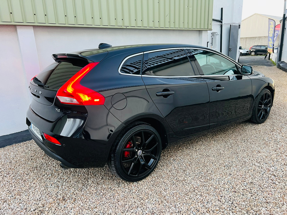 2014 Volvo V40  €8,750