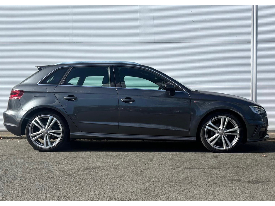 2016 Audi A3 - image 4