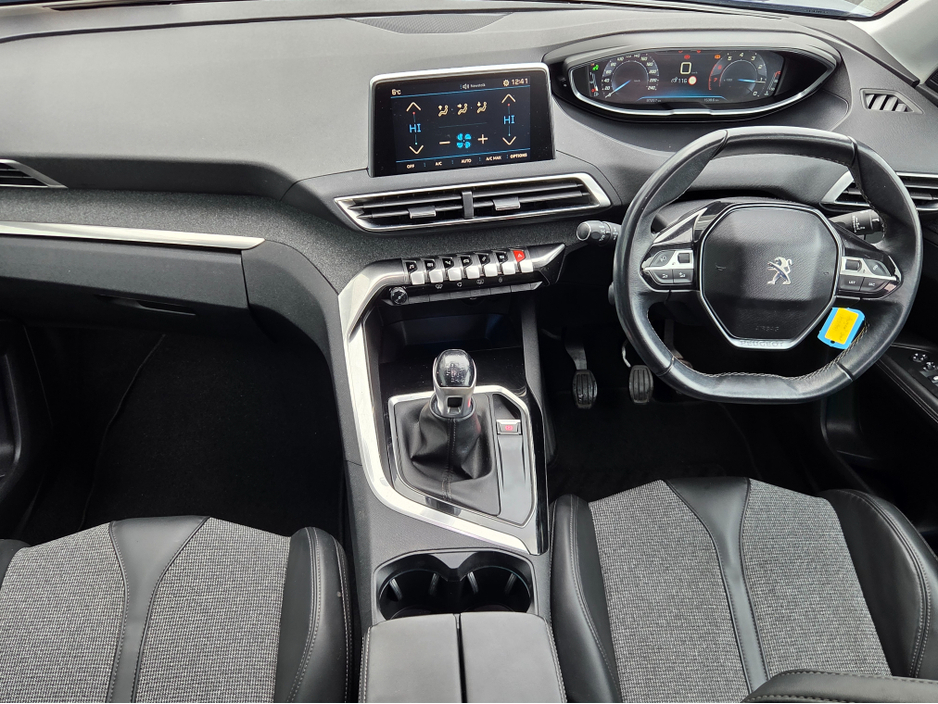 2018 Peugeot 3008 ALLURE 1.2 130 4DR €13,990