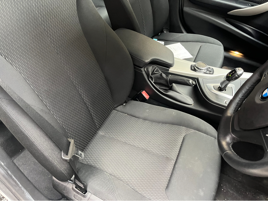 2015 BMW 1 Series - image 9