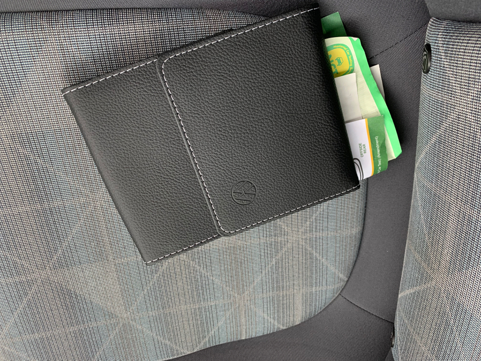 2021 Volkswagen ID.3 - image 32