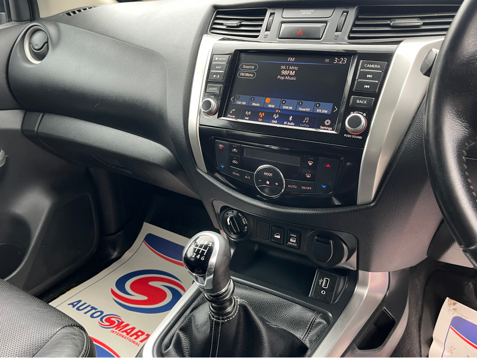 2020 Nissan Navara - image 18