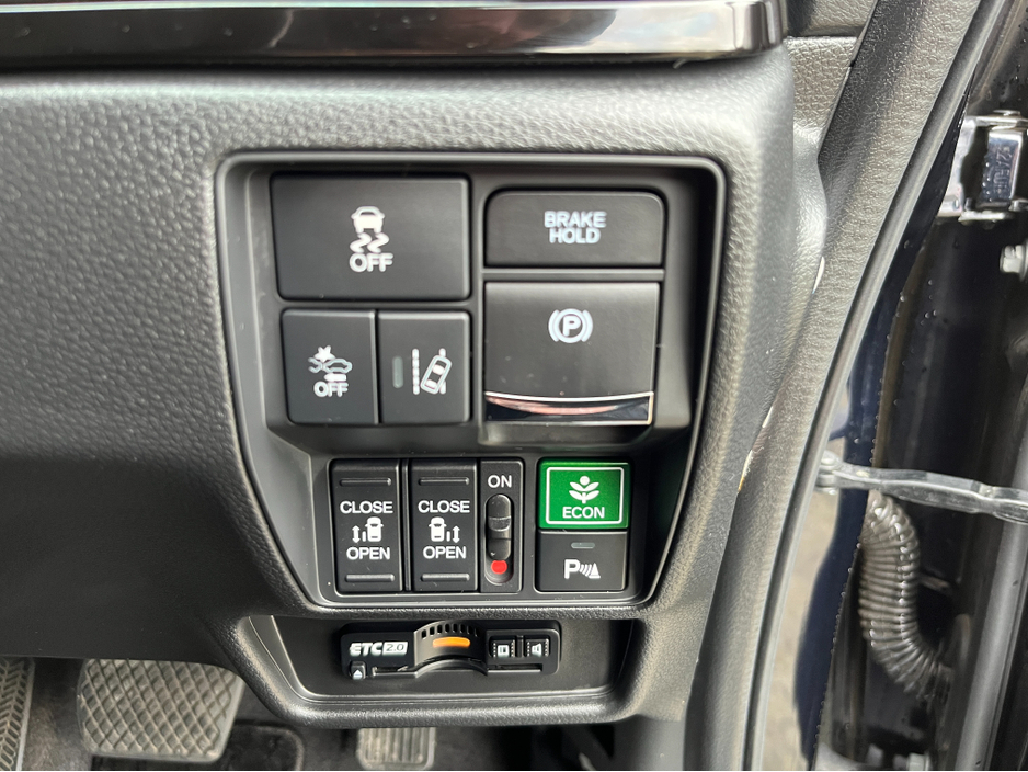 2021 Honda Odyssey - image 17