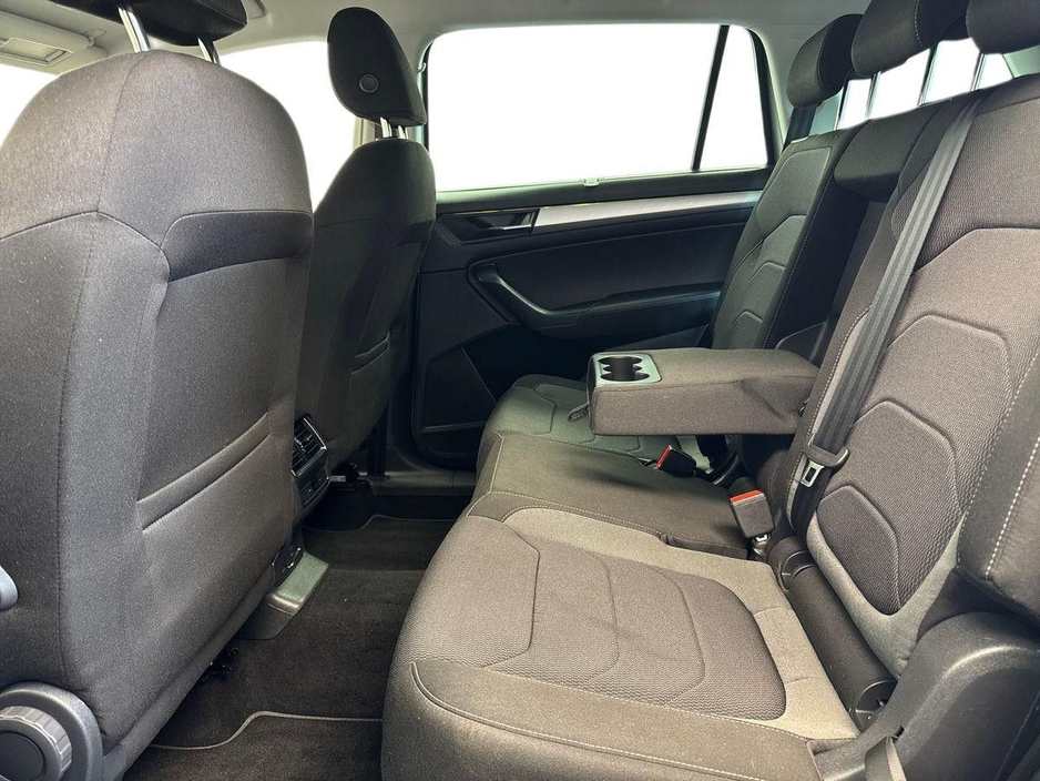 2023 Skoda Kodiaq - image 10