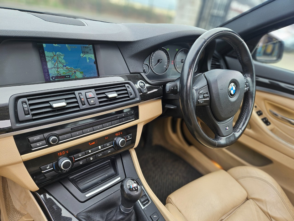 2012 BMW 5 Series - image 13