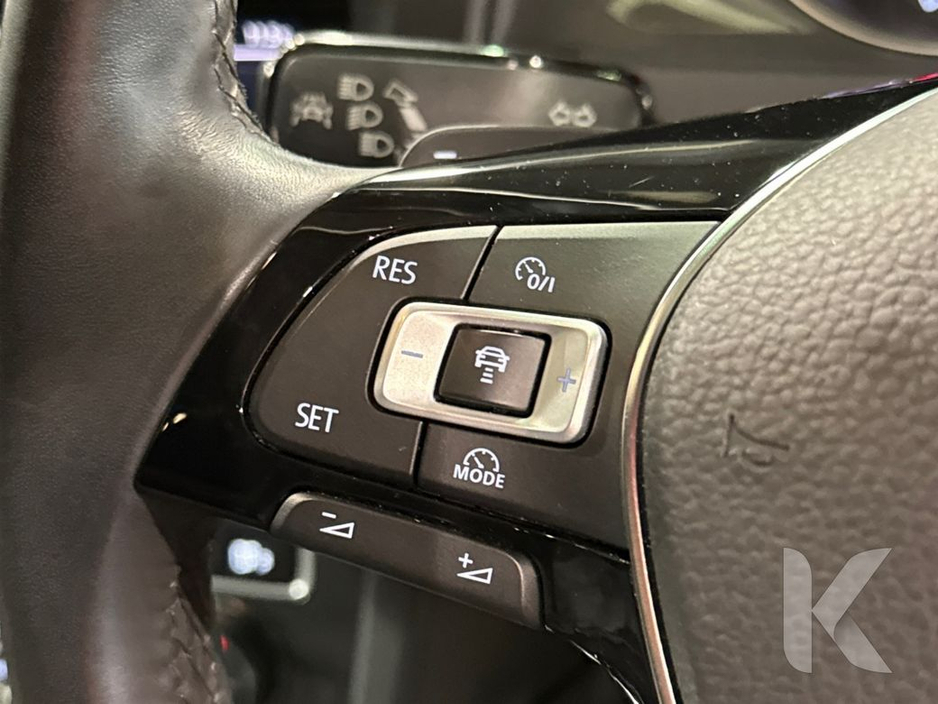 2018 Volkswagen Golf - image 16