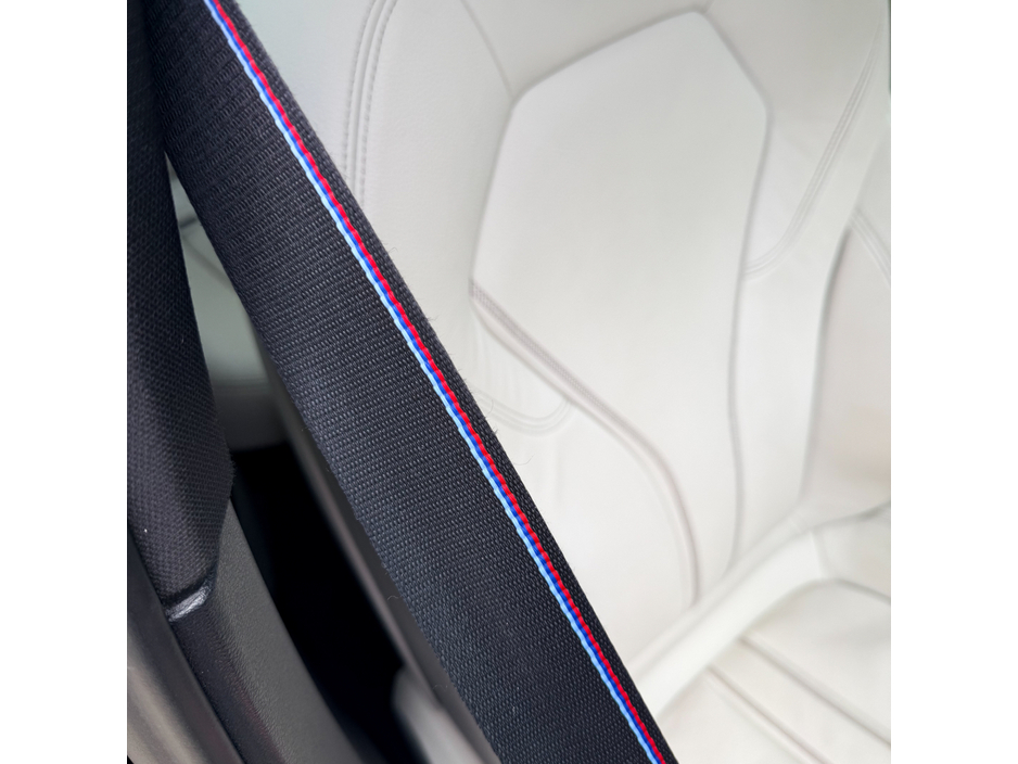 2021 BMW 5 Series - image 15