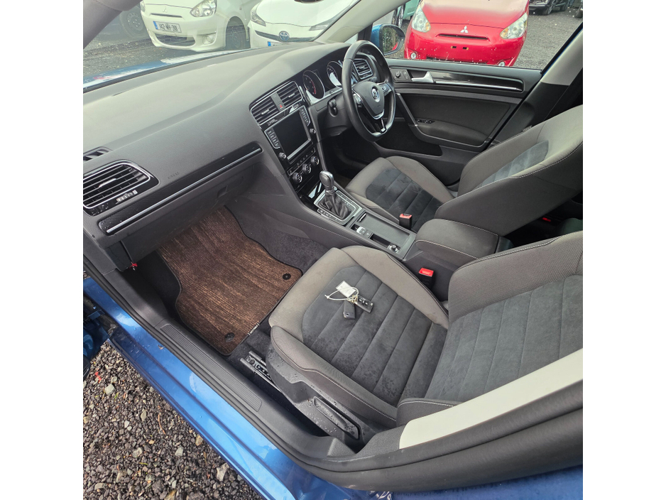 2017 Volkswagen Golf 1.4 TSI 3DR 150HP Highline €15,950