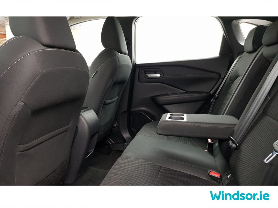 2023 Nissan Qashqai 1.3 PET MILD HYBRID SV €27,495