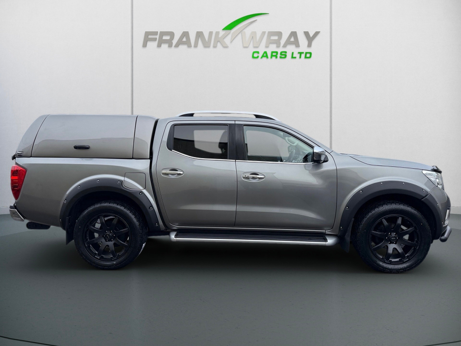 2019 Nissan Navara TEKNA 2.3 DCI 190 **FULLY KITTED**NO VAT**FSH**MINT**ONE UK OWNER** €22,450