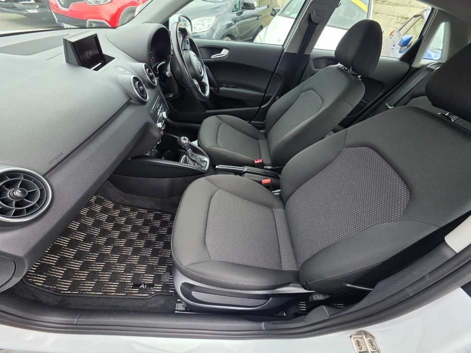 2016 Audi A1 - image 11