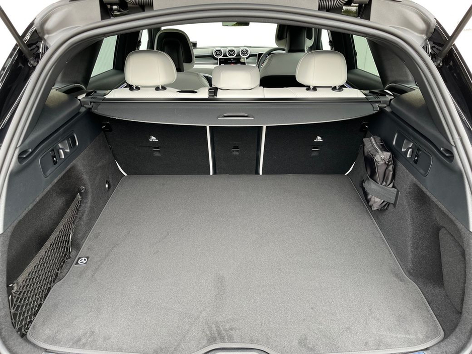 2025 Mercedes-Benz GLC Class GLC 220D AMG LINE 4Matic