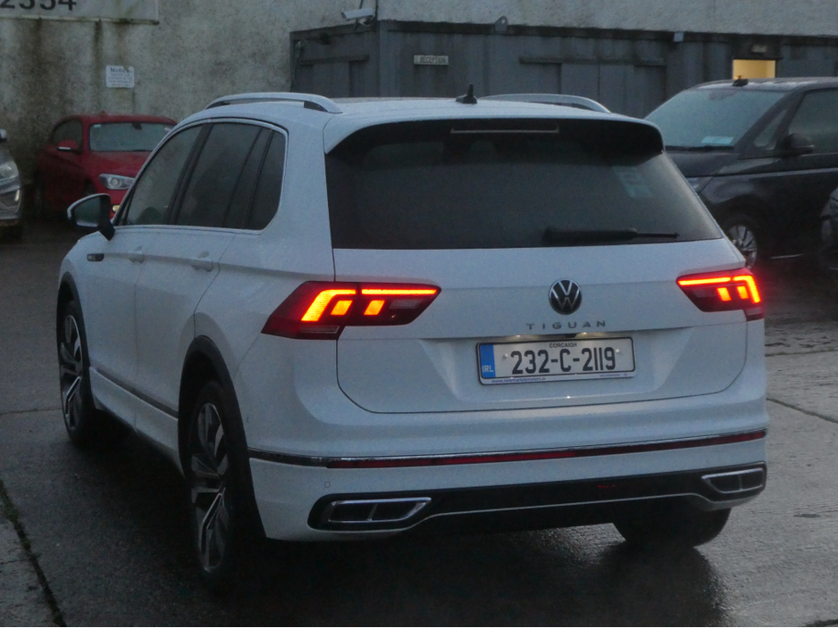 2023 Volkswagen Tiguan R-LINE 2.0 TDI MANUAL 6SPEED FWD 150HP 5DR €40,450