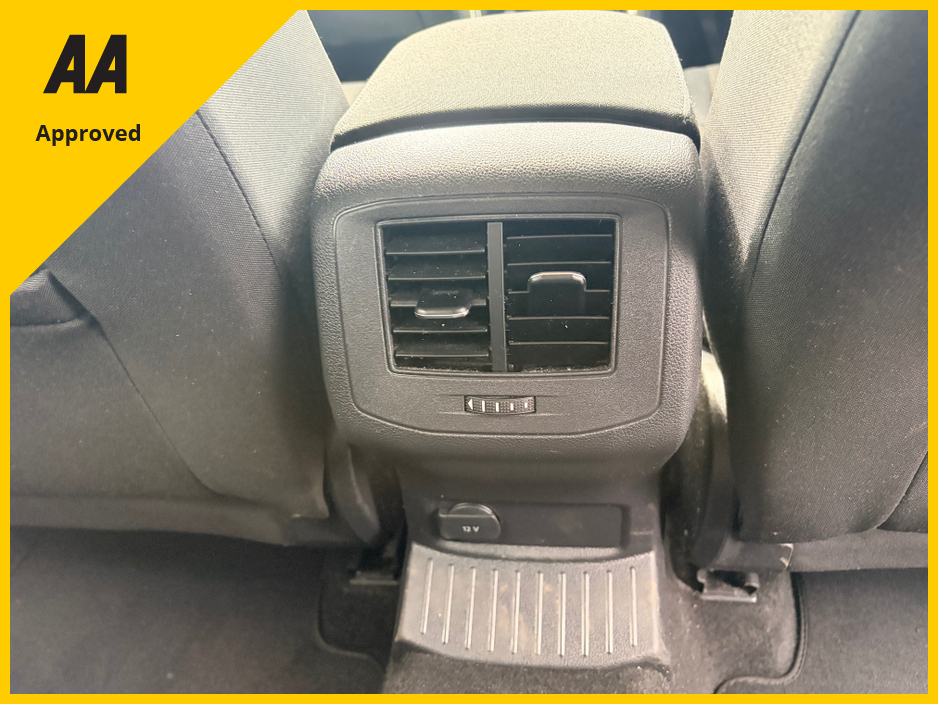 2020 Volkswagen T-Roc - image 27