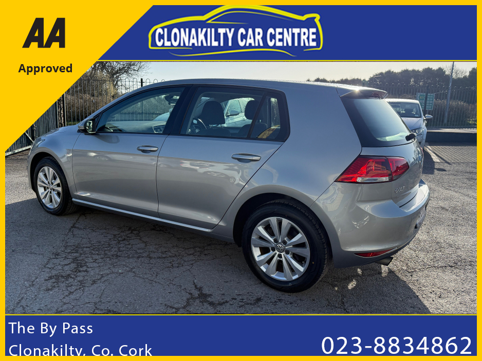 2014 Volkswagen Golf - image 8