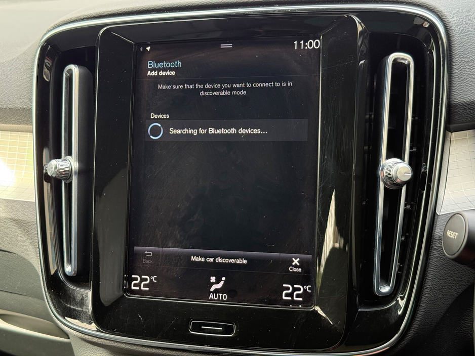 2023 Volvo XC40 - image 16