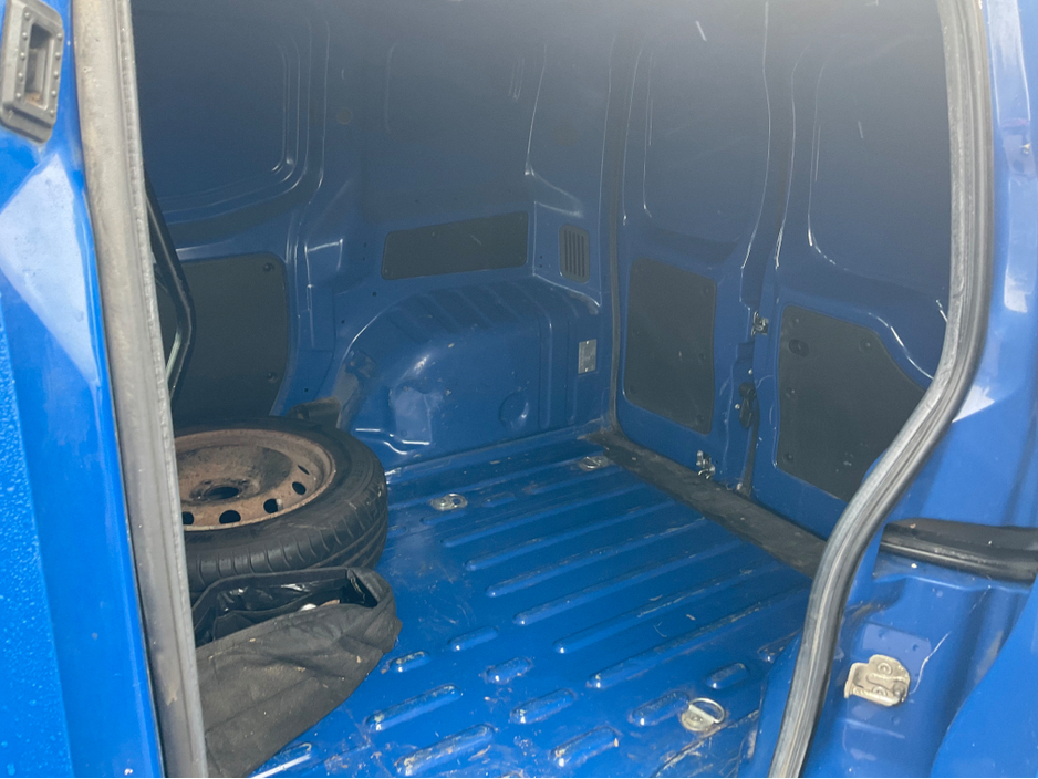 2014 Citroen Nemo - image 3