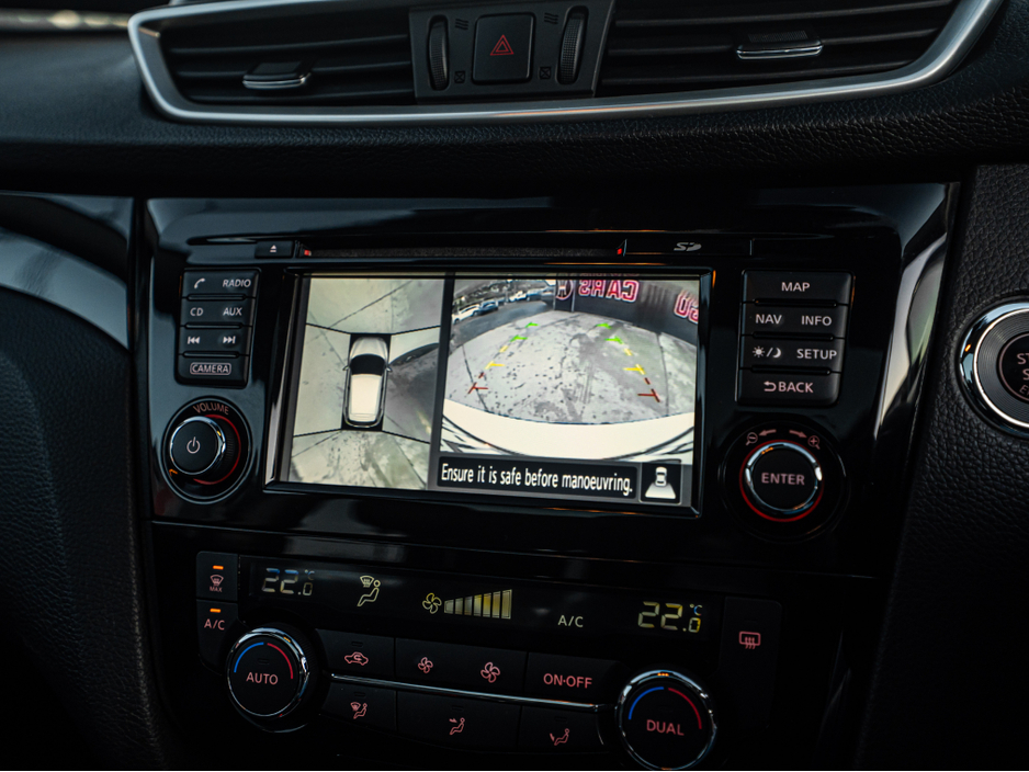 2017 Nissan Qashqai 2017 Qashqai 1.2/1 owner/High spec/1yr warranty €15,888