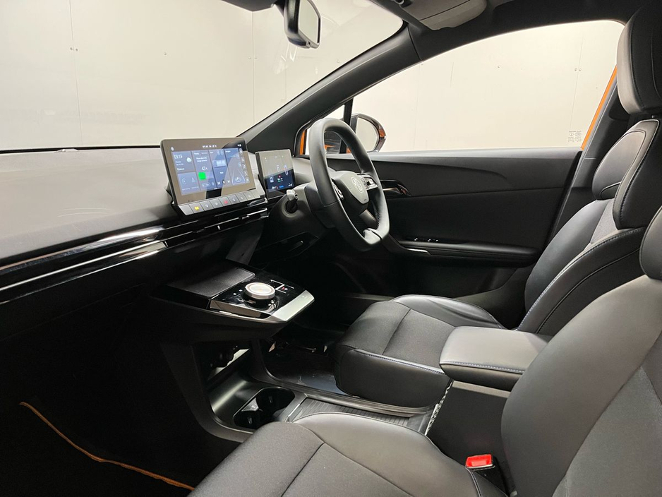 2023 MG 4 Trophy EV 64kWh 203BHP - Reversing Camera - Climate Control - Heated Seats/Steering Wheel - Cruise Control - Keyless Start - Apple CarPlay/Android Auto €21,950