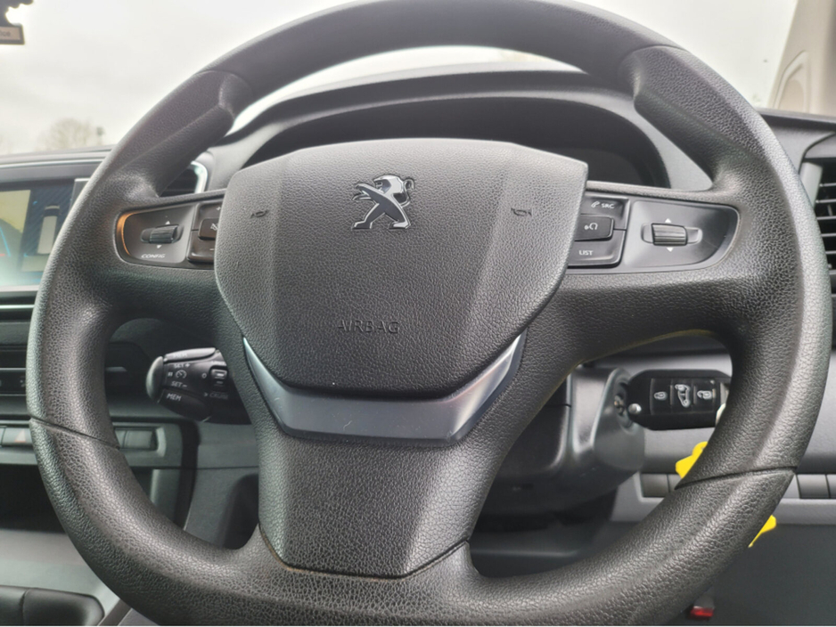 2021 Peugeot Expert - image 12