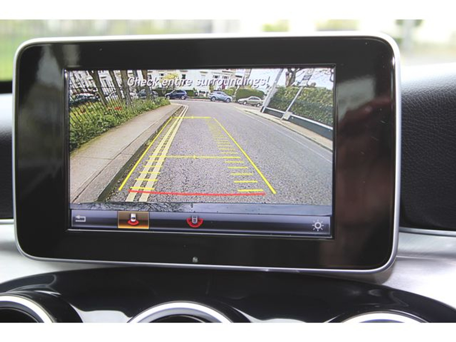 2018 Mercedes-Benz C Class - image 15